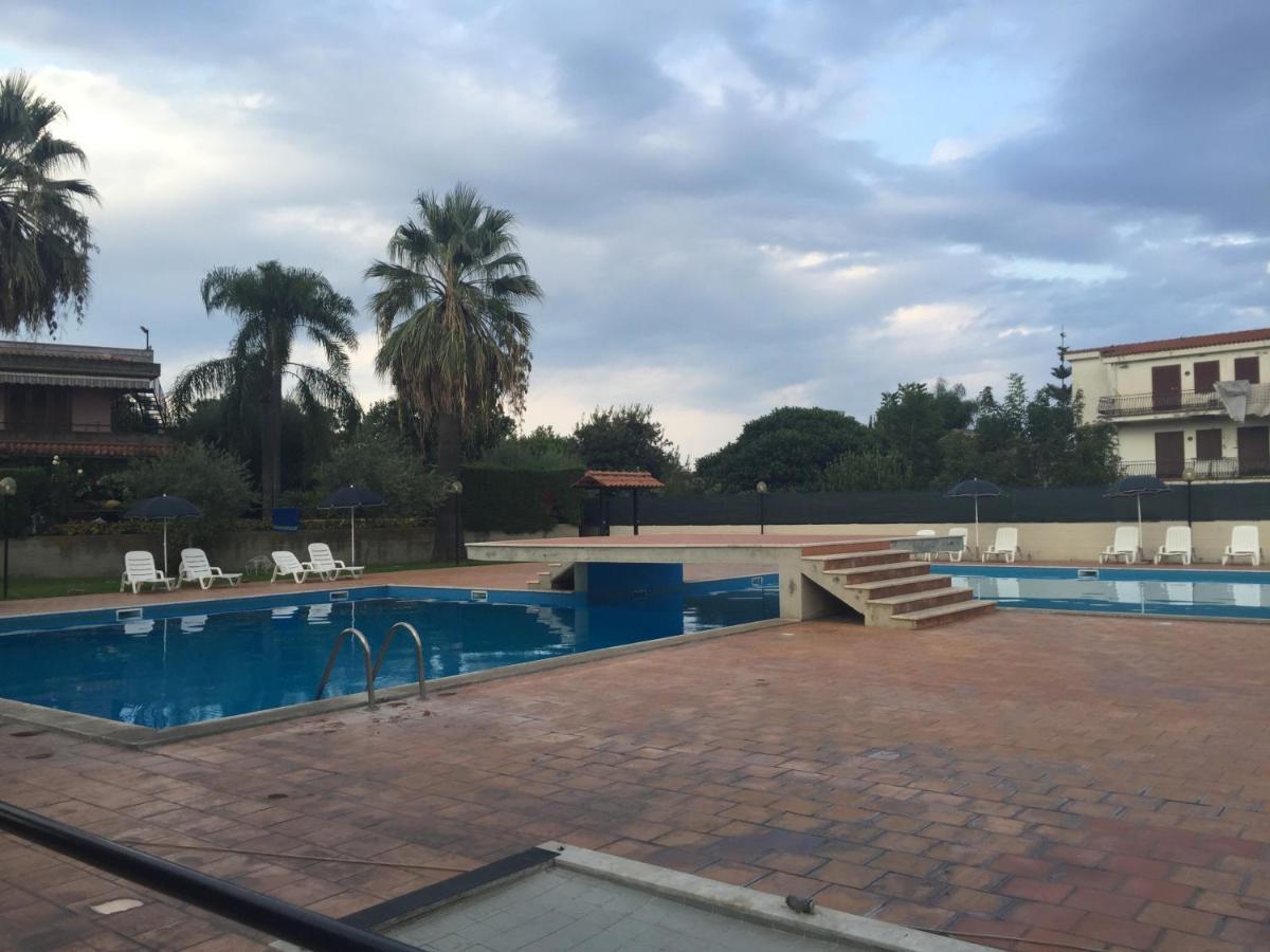 Elegant Apartment In Residence With Pool Acireale Ngoại thất bức ảnh