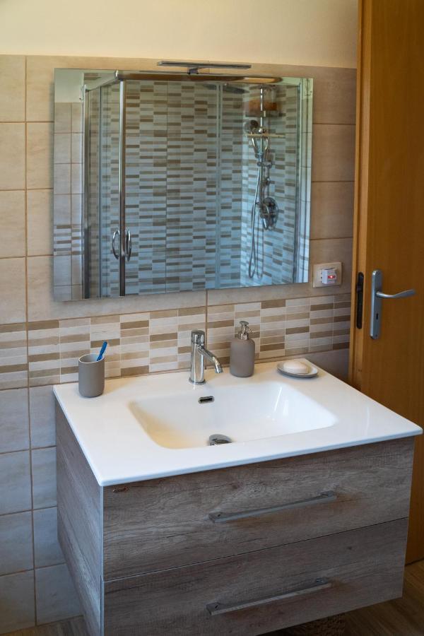 Elegant Apartment In Residence With Pool Acireale Ngoại thất bức ảnh