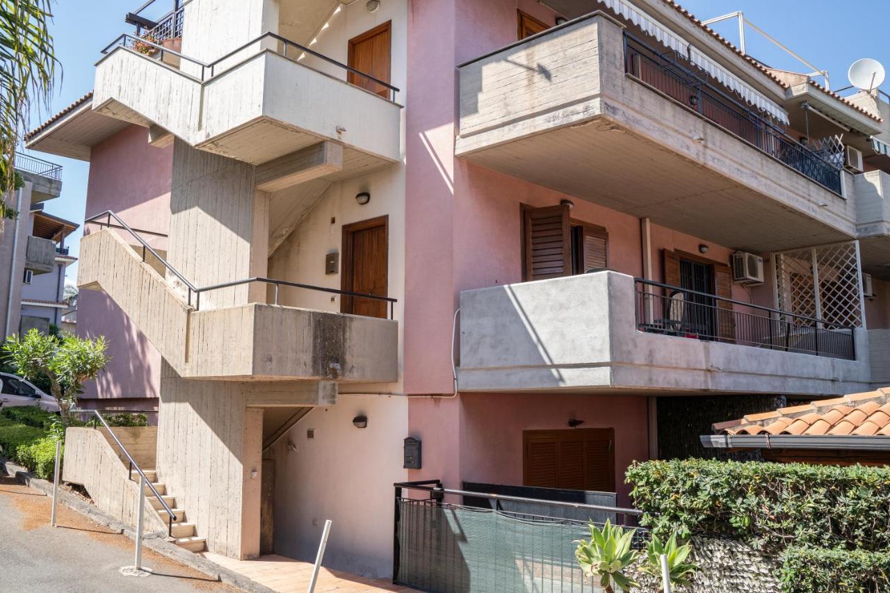 Elegant Apartment In Residence With Pool Acireale Ngoại thất bức ảnh