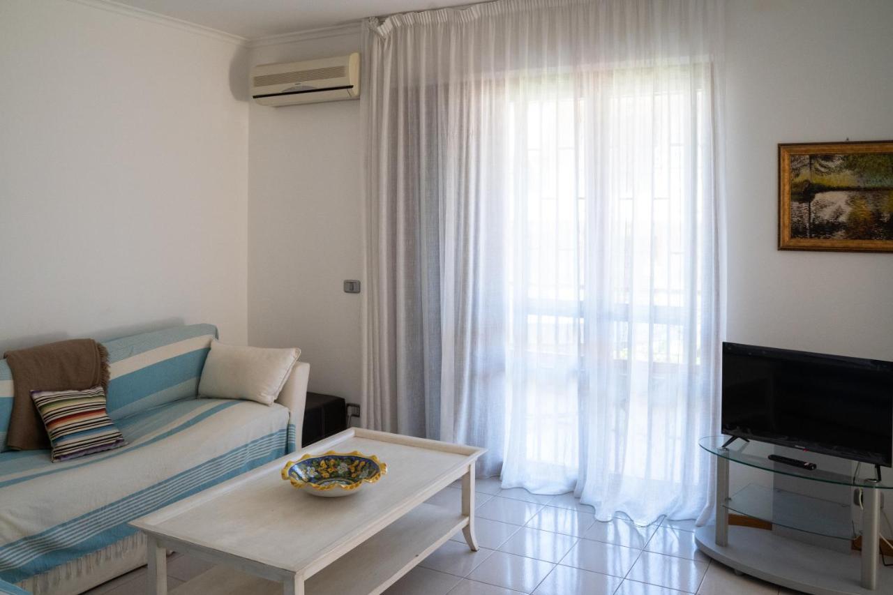 Elegant Apartment In Residence With Pool Acireale Ngoại thất bức ảnh